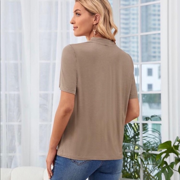 Women’s Solid  Twist Front Keyhole Neck Top ~ NWT
Sizes S-XL available! - Picture 3 of 5